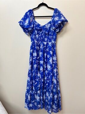 Listicle Blue Floral Puff-Sleeve Maxi Dress